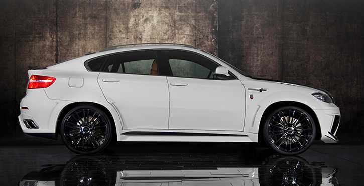 mansory 1989年,mansory品牌由KouroshMansory创立于德国,至mansory诞生以来专为传统的豪车升级改装性能及外观,mansory追求奢华炫目的个性设计方案。在2007年日内瓦车展展示的改装版劳斯莱斯幻影一夺众改装发烧友的眼球,奠定了高端车系领域中的改装品牌领导地位,作为世界顶级豪华汽车改装厂牌,MANSORY正式成为FFF-Automobile旗下车辆改装服务代理品牌